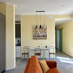 Testa Tra Le Nuvole - Attico Con Terrazza Panoramica In Centro Νόβι Λίγκουρε